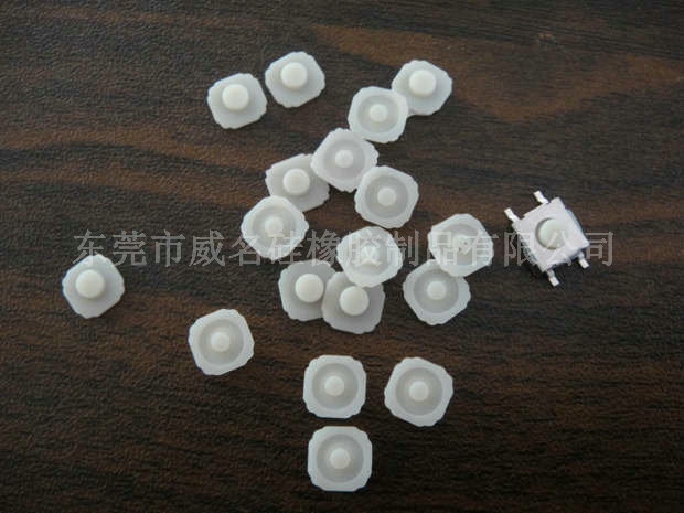 有腳單點硅膠按鍵，觸感非常