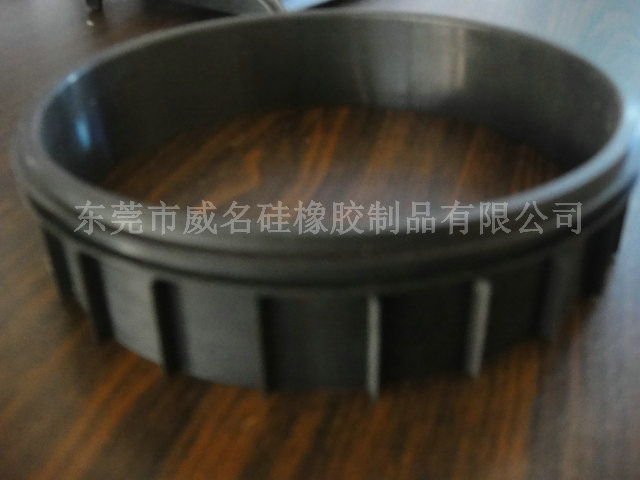 什么是導(dǎo)熱硅膠制品？