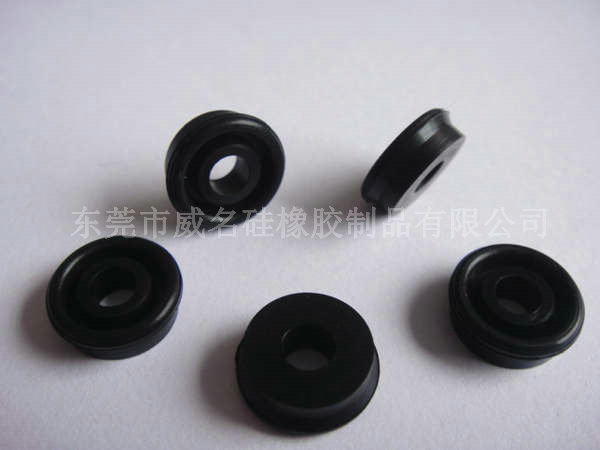 304不銹鋼紅酒塞有哪些注意事項(xiàng)？